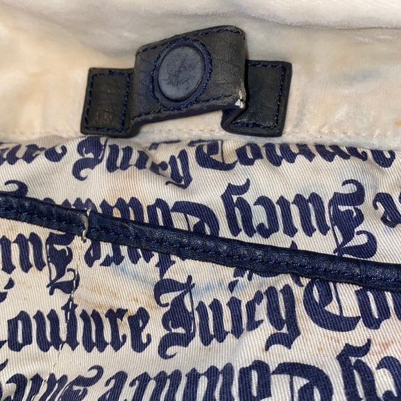 β¨ Juicy Couture Purse β¨ - Picture 8 of 11